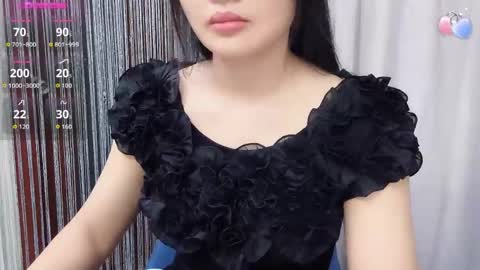Snapshot of miixuuee chatting on April 27, 2026, 1:14 am Ema online show from April 27, 2026, 1:14 am