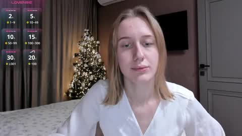 Mika online show from December 19, 2025, 11:01 pm