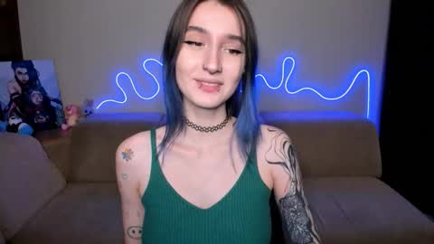 Mika online show from November 30, 2025, 1:48 pm