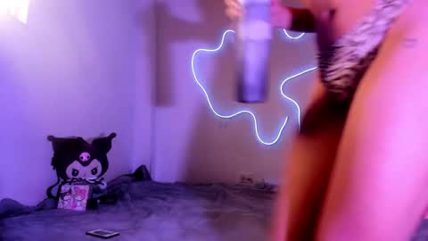 mika_velvet online show from September 16, 2025, 8:10 pm