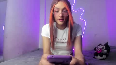 mika_velvet online show from November 19, 2025, 9:37 pm