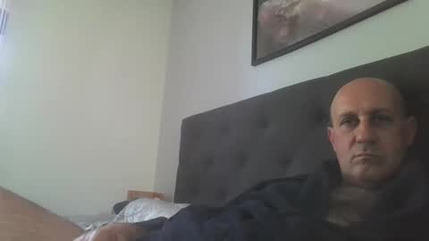Snapshot of mikael_r52 chatting on June 1, 2026, 11:01 am mikael_r52 online show from June 1, 2026, 11:01 am