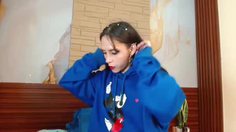 Snapshot of mikaela303av chatting on October 3, 2025, 2:19 am mikaela303av online show from October 3, 2025, 2:19 am