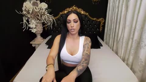 Snapshot of mikaelajensen chatting on December 22, 2024, 4:06 am Mikaela online show from December 22, 2024, 4:06 am