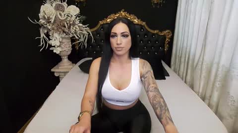 Snapshot of mikaelajensen chatting on December 22, 2024, 7:33 am Mikaela online show from December 22, 2024, 7:33 am