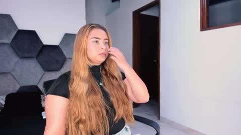 Mikaela blondie bigass online show from April 27, 2026, 7:01 pm