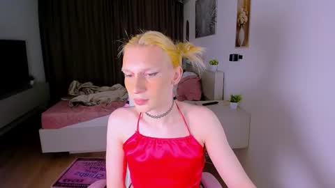 Snapshot of mikaella_nicole chatting on June 22, 2026, 6:38 pm mikaella_nicole online show from June 22, 2026, 6:38 pm