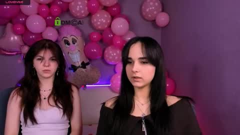 Snapshot of mikameovv chatting on February 10, 2026, 8:13 pm Mika online show from February 10, 2026, 8:13 pm