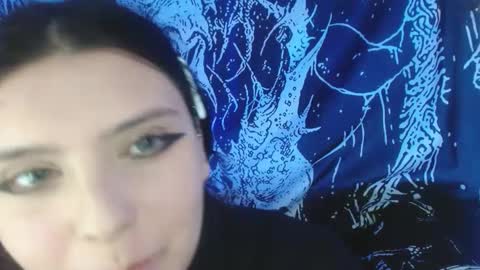 Mika online show from October 1, 2025, 5:02 am