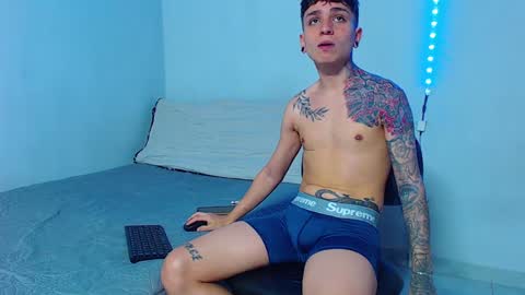 Mike IMDEPENDIENT MODEL online show from January 2, 2025, 2:35 pm