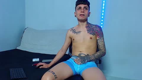 Mike IMDEPENDIENT MODEL online show from February 9, 2025, 2:49 am