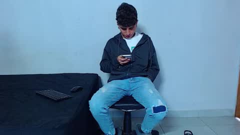 Mike IMDEPENDIENT MODEL online show from February 25, 2026, 2:27 pm