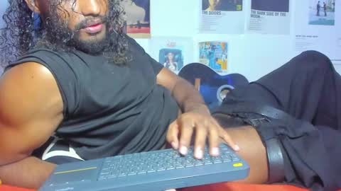 mike__thomson_ online show from January 21, 2025, 5:27 am
