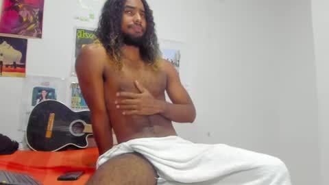 mike__thomson_ online show from January 22, 2025, 10:05 pm