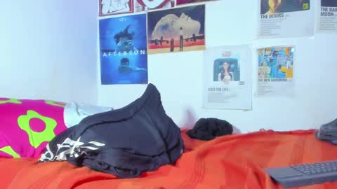mike__thomson_ online show from January 28, 2025, 4:08 am