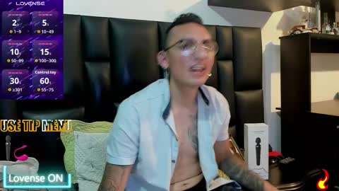 Mike Bennet Make me Cum Please online show from March 17, 2026, 11:52 pm