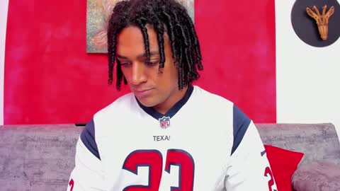 Snapshot of mike_estevess chatting on December 15, 2024, 1:00 pm   online show from December 15, 2024, 1:00 pm