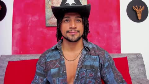 Snapshot of mike_estevess chatting on January 11, 2025, 1:59 am   online show from January 11, 2025, 1:59 am