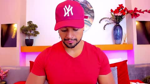 Snapshot of mike_estevess chatting on February 6, 2025, 8:39 am   online show from February 6, 2025, 8:39 am