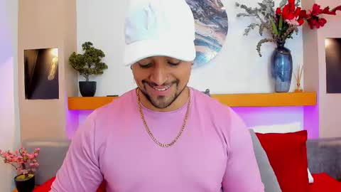 Snapshot of mike_estevess chatting on February 19, 2025, 10:31 pm   online show from February 19, 2025, 10:31 pm