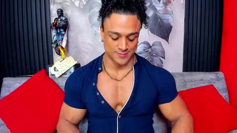 Snapshot of mike_estevess chatting on October 21, 2025, 5:08 am   online show from October 21, 2025, 5:08 am