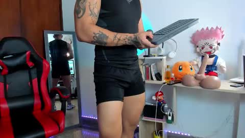 Snapshot of mike_manchester chatting on October 13, 2025, 7:58 pm mike_manchester online show from October 13, 2025, 7:58 pm