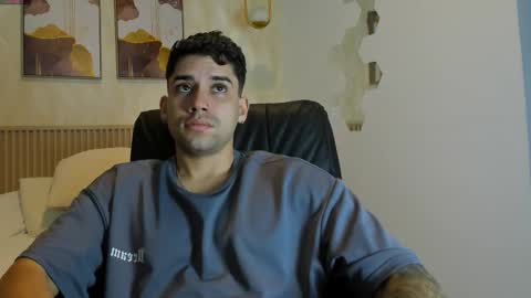 Snapshot of mike_montoya chatting on October 28, 2025, 7:01 am Mike Montoya online show from October 28, 2025, 7:01 am