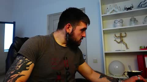 MIKE PLATANO online show from September 23, 2025, 2:31 pm