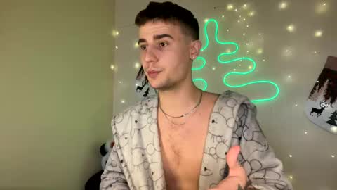 Snapshot of mike_severi chatting on December 22, 2024, 9:55 am Mike online show from December 22, 2024, 9:55 am