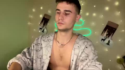 Snapshot of mike_severi chatting on December 22, 2024, 1:00 pm Mike online show from December 22, 2024, 1:00 pm