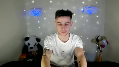 Snapshot of mike_severi chatting on February 3, 2025, 6:02 am Mike online show from February 3, 2025, 6:02 am