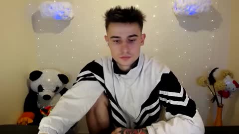 Snapshot of mike_severi chatting on February 3, 2025, 12:14 pm Mike online show from February 3, 2025, 12:14 pm