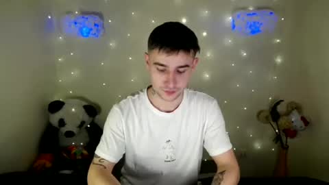 Snapshot of mike_severi chatting on February 4, 2025, 12:11 pm Mike online show from February 4, 2025, 12:11 pm