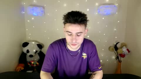 Snapshot of mike_severi chatting on February 5, 2025, 6:35 am Mike online show from February 5, 2025, 6:35 am