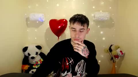 Snapshot of mike_severi chatting on February 18, 2025, 7:10 am Mike online show from February 18, 2025, 7:10 am