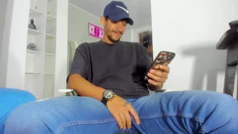 Miky online show from May 7, 2026, 10:59 pm