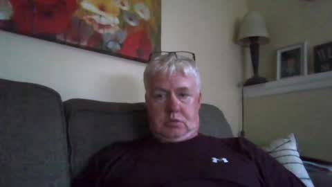 Snapshot of mikeb3200 chatting on July 5, 2026, 12:28 am mikeb3200 online show from July 5, 2026, 12:28 am
