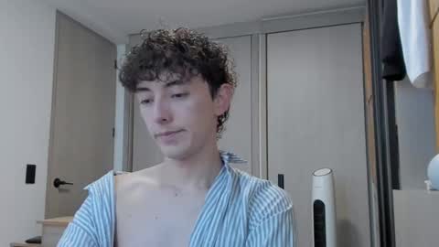 Mikebelf4 online show from September 11, 2025, 9:37 pm