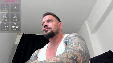 Snapshot of mikebigboy31 chatting on June 5, 2026, 9:04 am Mike online show from June 5, 2026, 9:04 am