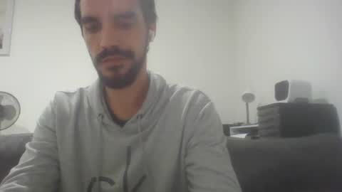 mikecb_ online show from October 26, 2025, 2:17 am