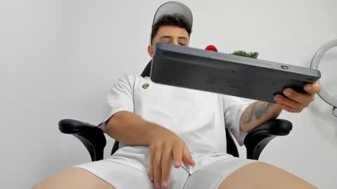 Mike Cooper online show from October 9, 2025, 4:32 am