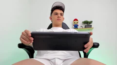 Mike Cooper online show from February 3, 2026, 1:15 am