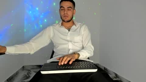 Snapshot of mikee_scooth chatting on April 10, 2026, 10:14 pm mikee_scooth online show from April 10, 2026, 10:14 pm