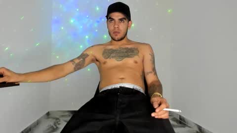 Snapshot of mikee_scooth chatting on April 19, 2026, 5:23 pm mikee_scooth online show from April 19, 2026, 5:23 pm