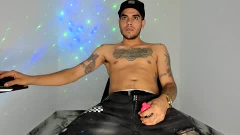 Snapshot of mikee_scooth chatting on May 18, 2026, 10:37 pm mikee_scooth online show from May 18, 2026, 10:37 pm