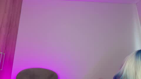 Snapshot of mikegaitan1 chatting on February 14, 2026, 5:10 pm mikegaitan1 online show from February 14, 2026, 5:10 pm