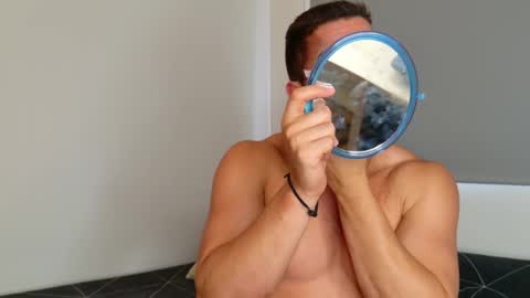 Snapshot of mikegaitan1 chatting on February 21, 2026, 6:53 pm mikegaitan1 online show from February 21, 2026, 6:53 pm