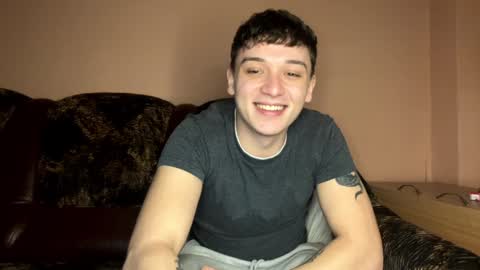 MikeLaur online show from February 5, 2025, 7:10 pm