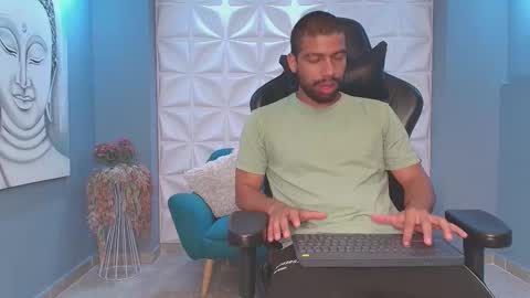 Snapshot of mikepark_ chatting on September 16, 2025, 11:11 am MIKE PARK  online show from September 16, 2025, 11:11 am