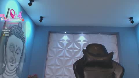 Snapshot of mikepark_ chatting on September 20, 2025, 11:11 am MIKE PARK  online show from September 20, 2025, 11:11 am